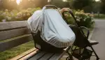 Mobile Babyschalen-Hauben: Schutz unterwegs