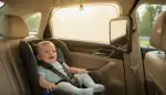 Sonnenschutzrollos Auto: Kinder sicher reisen