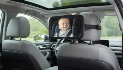 Sichtkontakt sicherstellen: Babyspiegel fürs Auto